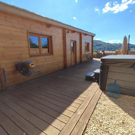 Le Jacuzzi Et Detente 4 Etoiles 바네르드비고르