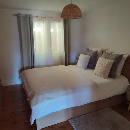 Le Jacuzzi Et Detente 4 Etoiles * 바네르드비고르