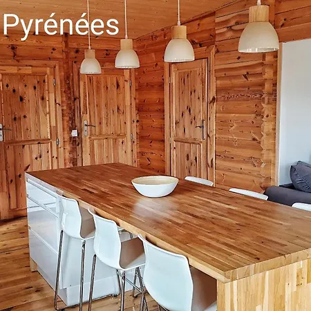 Le Jacuzzi Et Detente 4 Etoiles * 바네르드비고르