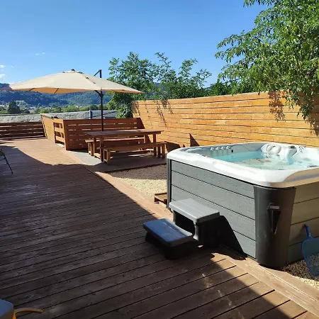 Le Jacuzzi Et Detente 4 Etoiles דירה